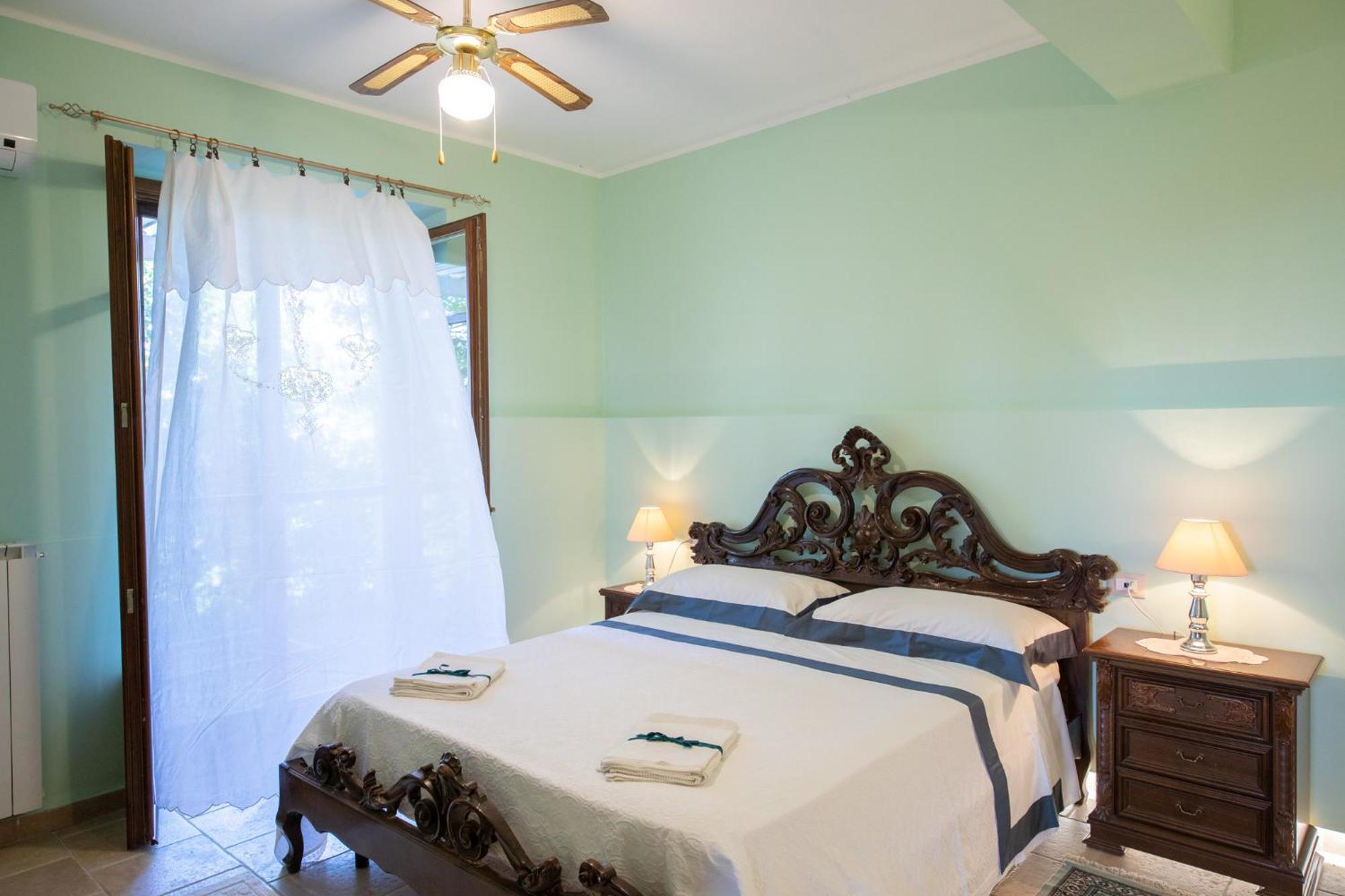 Agriturismo Isola Dei Calanchi - Guest House Atri Zewnętrze zdjęcie