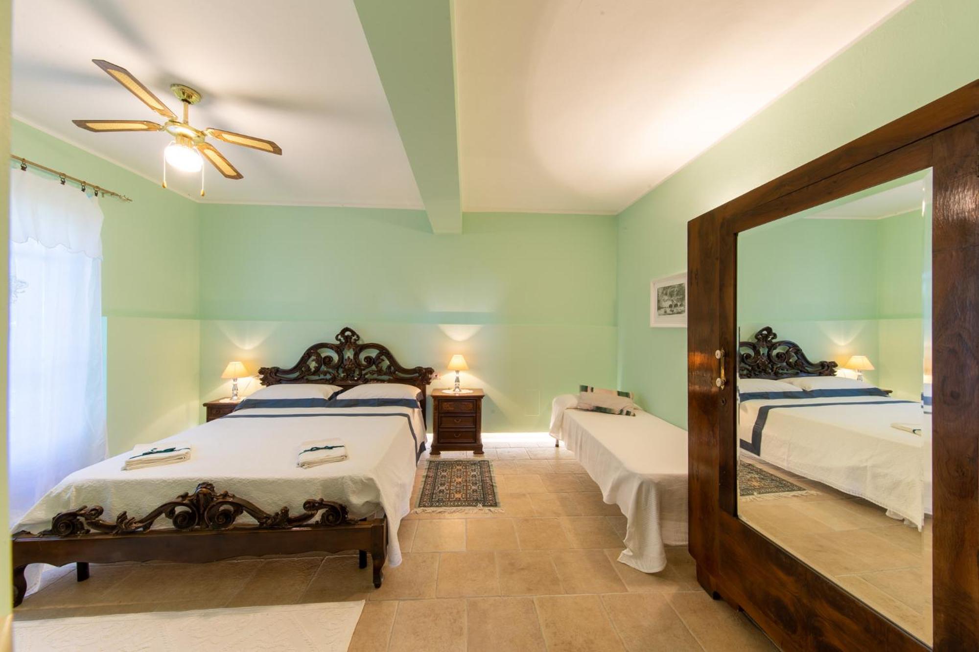 Agriturismo Isola Dei Calanchi - Guest House Atri Zewnętrze zdjęcie