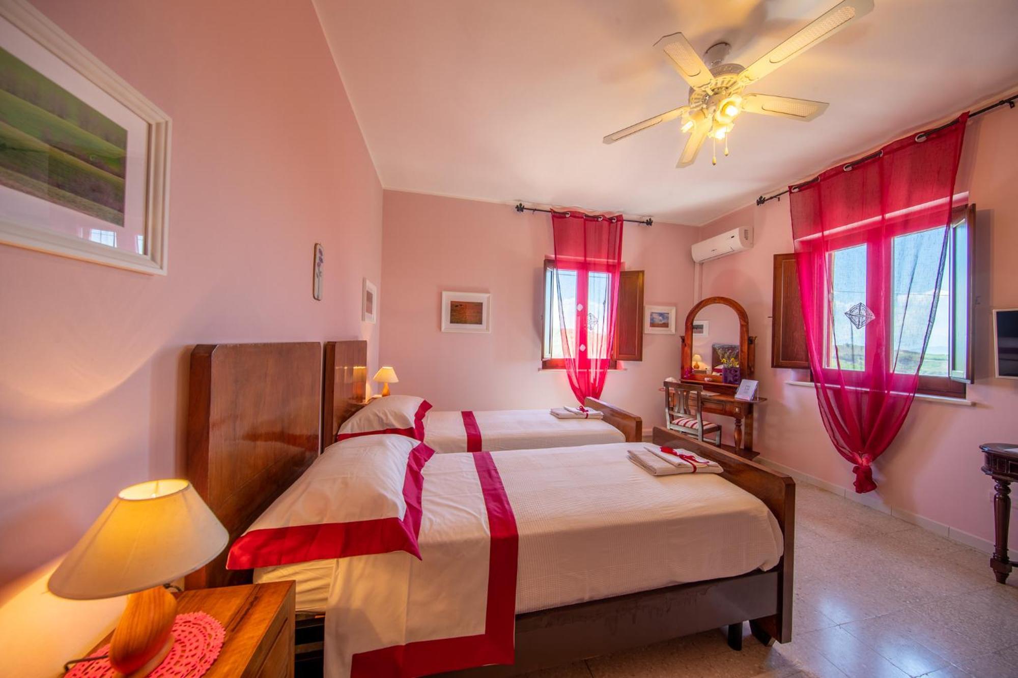 Agriturismo Isola Dei Calanchi - Guest House Atri Zewnętrze zdjęcie